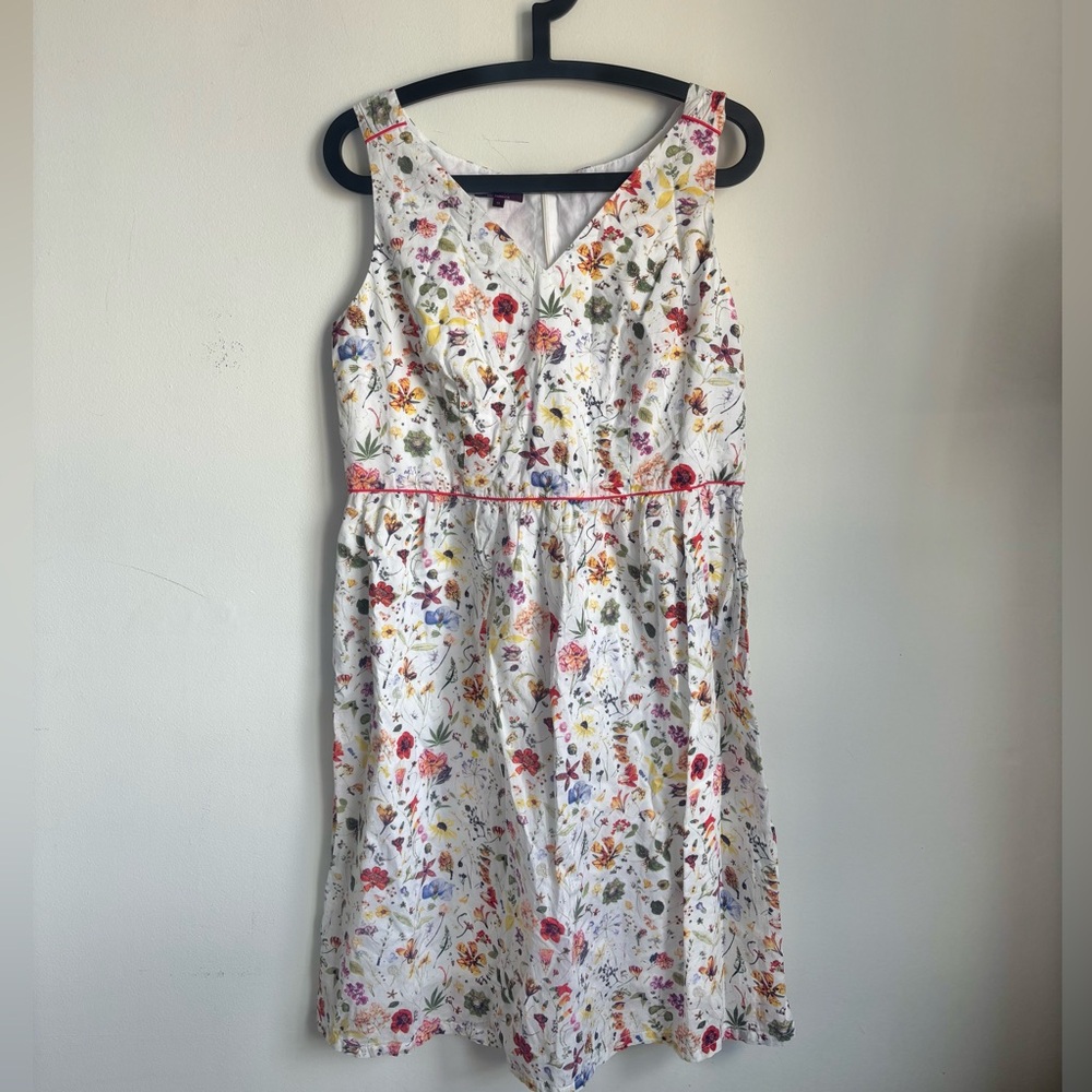 Liberty of London 100% cotton fit-and-flare floral dress